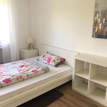 Mayen, Im Mohren, Privatzimmer Nr1, Waldrand, Nahe Nurburgring & Burg Eltz, Gemeinschaftsbad Kültér fotó