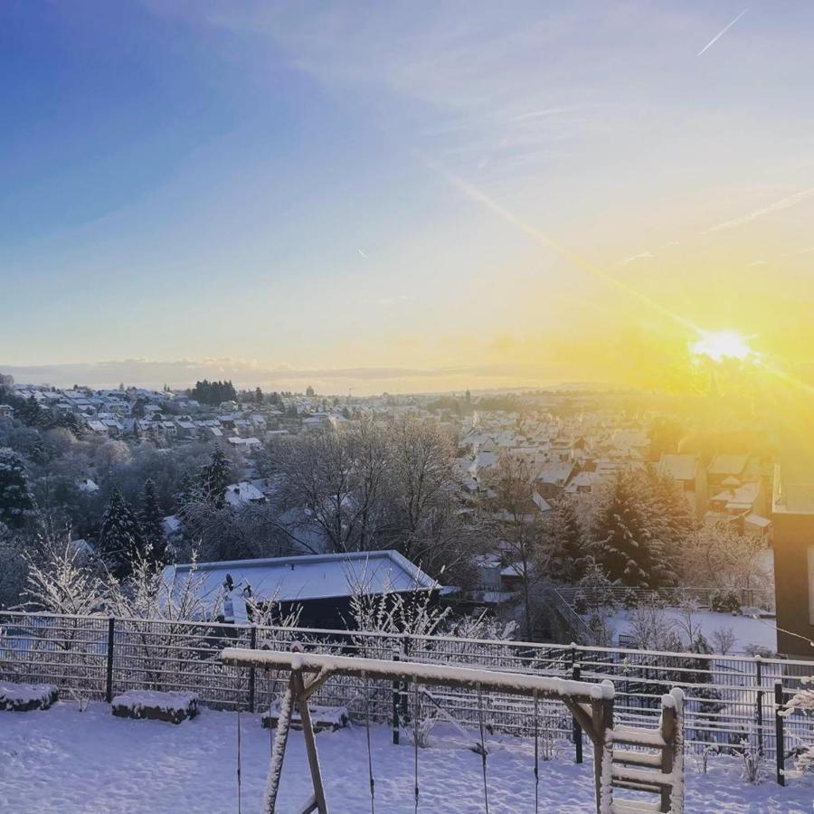 Mayen, Im Mohren, Privatzimmer Nr1, Waldrand, Nahe Nurburgring & Burg Eltz, Gemeinschaftsbad Kültér fotó